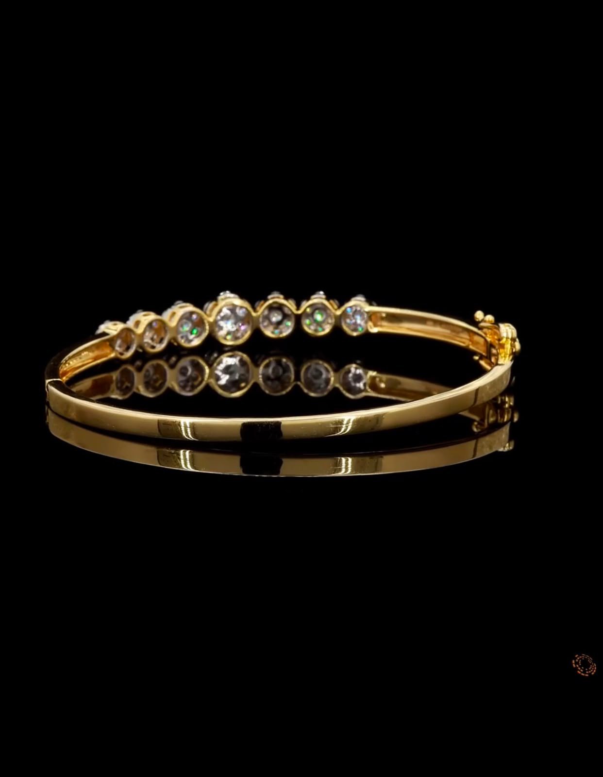 Yellow Gold Bangle Bracelet - Image 3